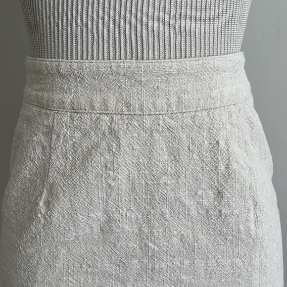 Lioness Mini - Picture 3 of 9